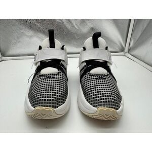 Nike LeBron Witness 7 GS White Black Basketball Shoes DQ8647-100 Kids Size 3Y